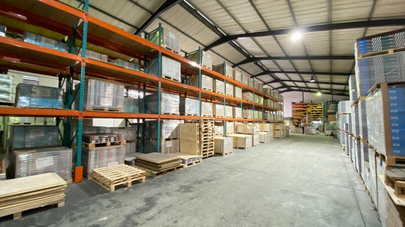 To Let commercial Property for Rent in Maitland Western Cape